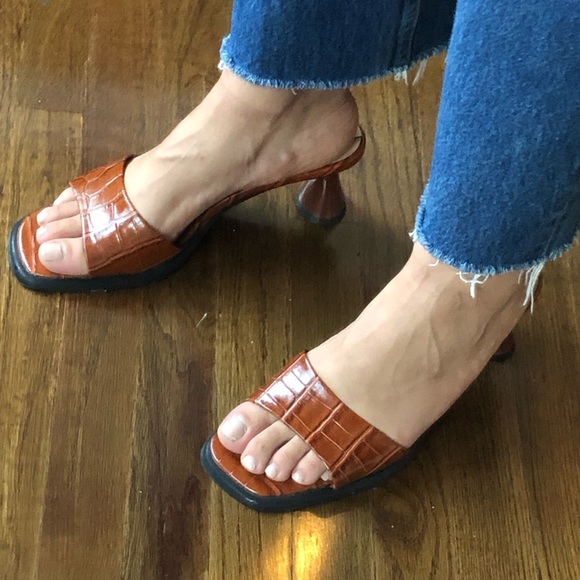 Brown Kitten Heel slide sandals - Picture 1 of 6